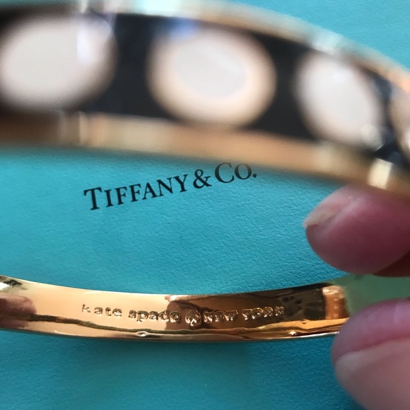 ♠️ Kate Spade Enamel Bangle - Picture 6 of 6